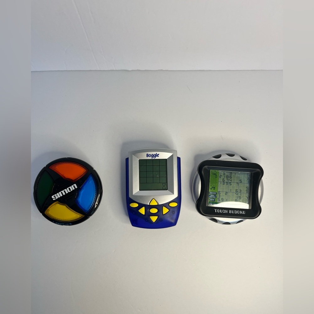 Suduko Puzzles, Boggle and Simon Handheld Travel Games Lot Of 3.